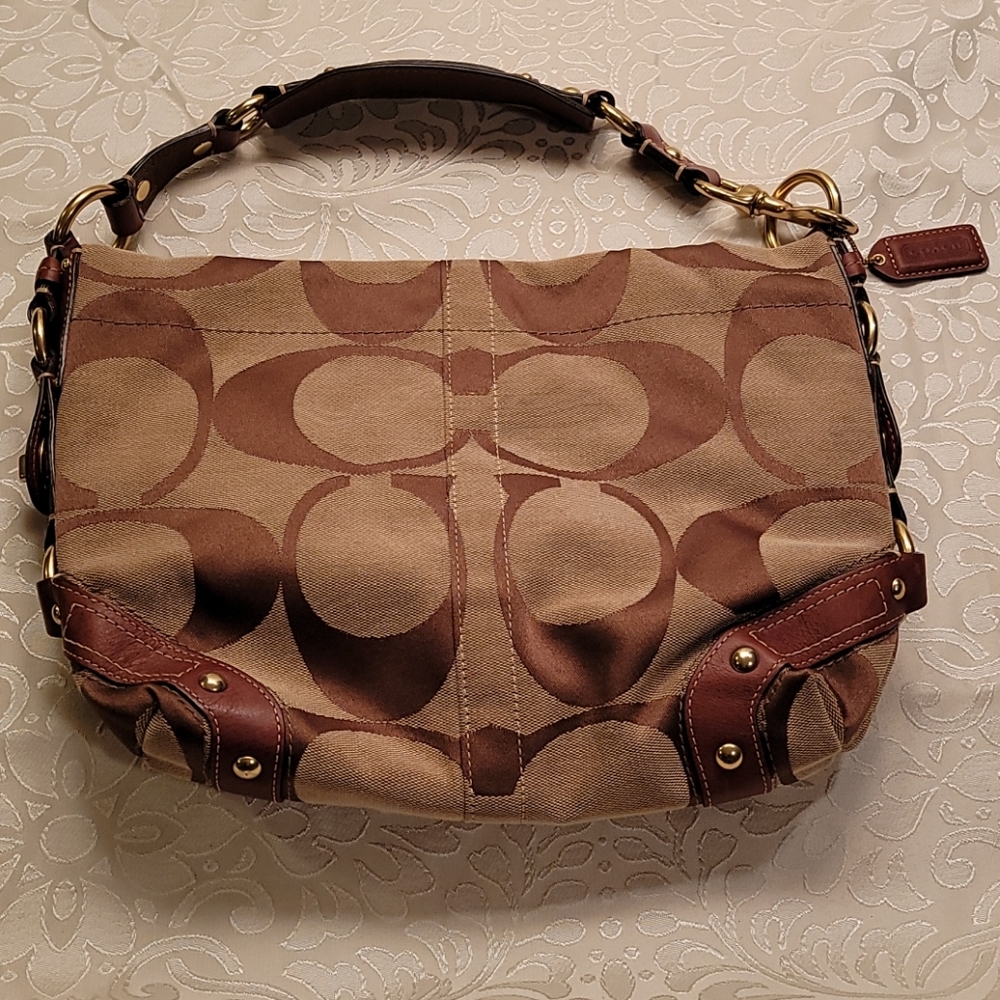 NWOT LARGE COACH CARLY BAG